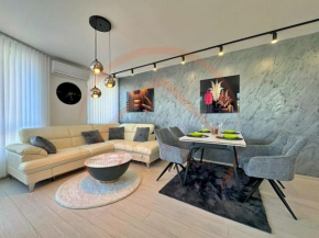 Stylish 1BR with Luxe Amenities